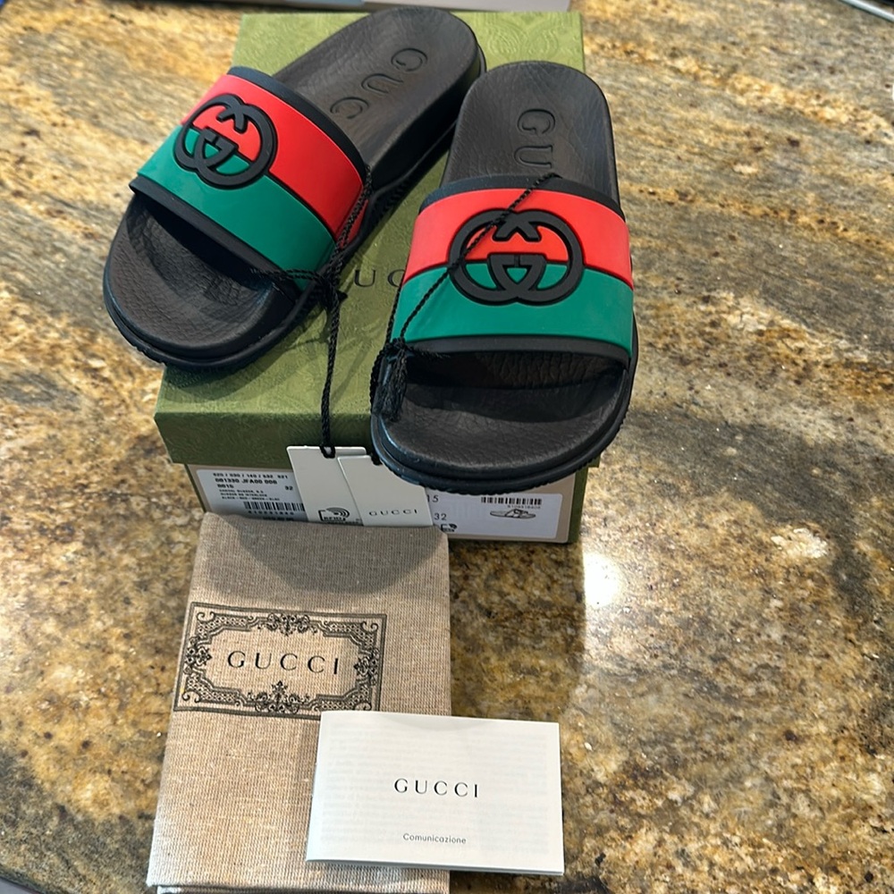 NWT Gucci children Black red and green slides sz 32